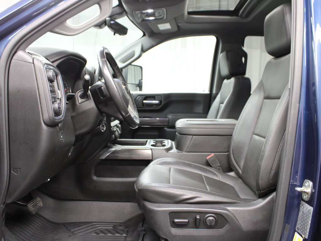 Used 2020 Chevrolet Silverado 2500 LTZ w/ LTZ Premium Package AWD/4WD image 15