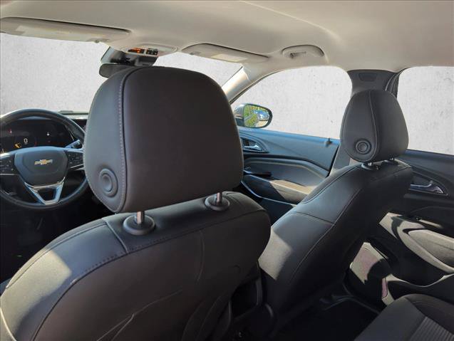 Used 2024 Chevrolet Trax LT w/ Driver Confidence Package FWD image 16