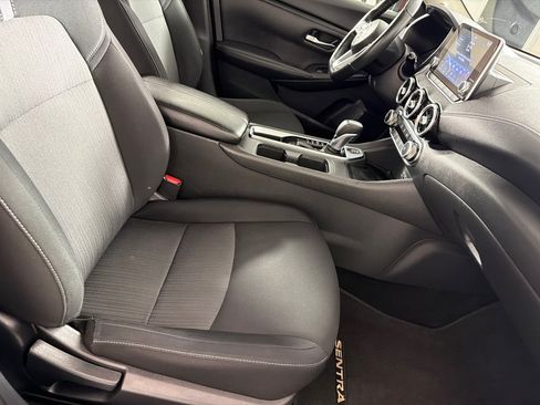 Used 2022 Nissan Sentra SV FWD image 22