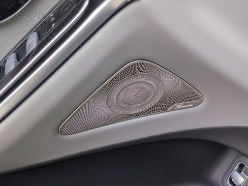 Used 2025 Mercedes-Benz Maybach S 580 4MATIC image 13