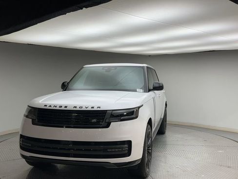 New 2026 Land Rover Range Rover Long Wheelbase SE image 7