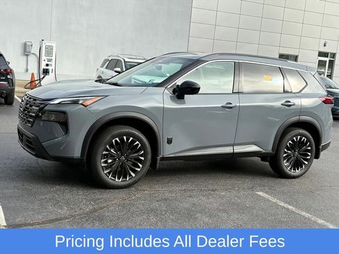 Used 2026 Nissan Rogue SV FWD image 4