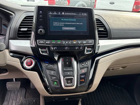 Used 2018 Honda Odyssey Elite image 14