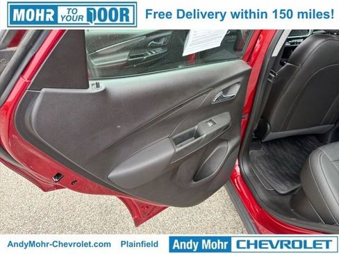 Used 2023 Chevrolet Bolt LT w/ Infotainment Package FWD image 29