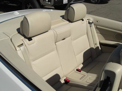 Used 2012 BMW 328i Convertible RWD image 16