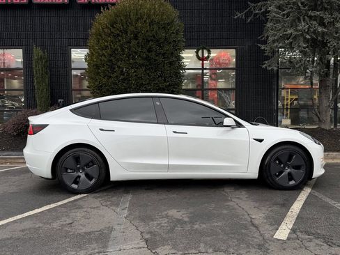 Used 2022 Tesla Model 3 Long Range image 21
