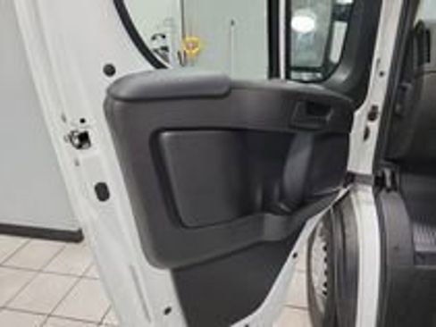 Used 2024 RAM ProMaster 2500 image 47