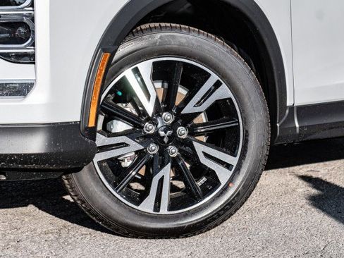 New 2025 Mitsubishi Eclipse Cross SE image 3