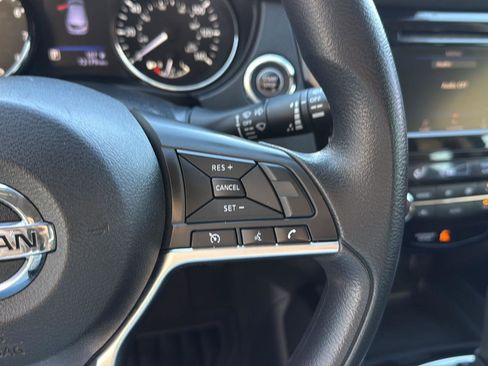 Used 2019 Nissan Rogue Sport SV AWD/4WD image 20