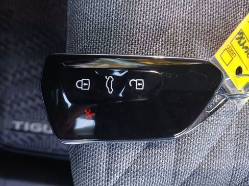 New 2026 Volkswagen Tiguan S image 27