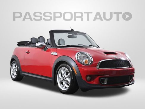 Used 2011 MINI Cooper S image 3