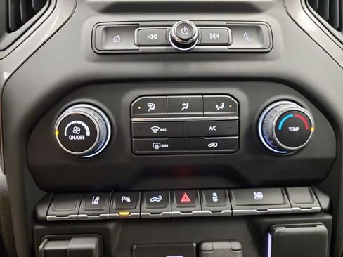 Used 2026 Chevrolet Silverado 2500 Custom w/ Custom Value Package image 19