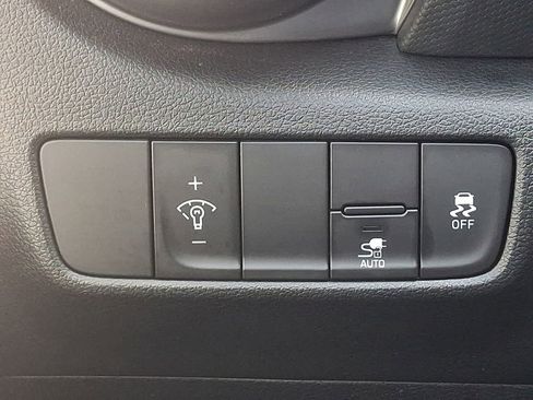 Used 2023 Hyundai Kona SE image 25