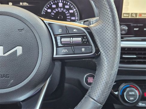 Used 2024 Kia Forte GT-Line w/ GT-Line Premium Package image 21