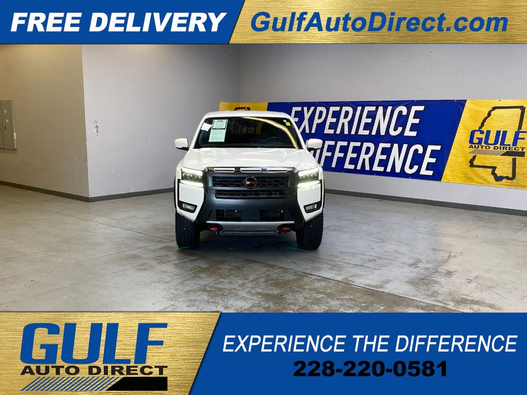 Used 2025 Nissan Frontier PRO-4X AWD/4WD image 3