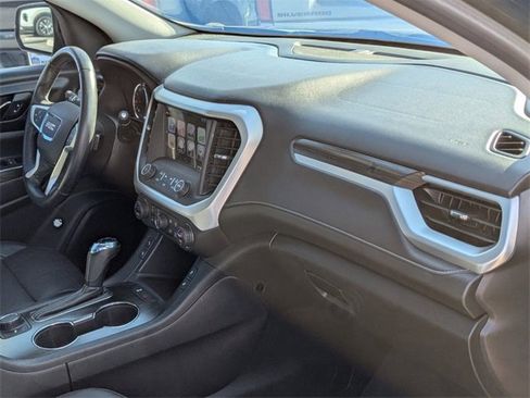 Used 2018 GMC Acadia SLT image 13