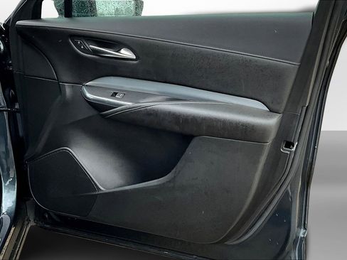 Used 2021 Cadillac XT4 Premium Luxury image 26