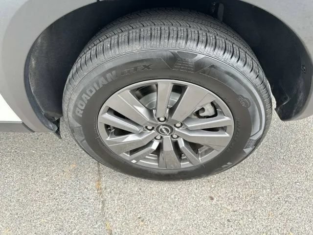Certified 2025 Nissan Pathfinder SV AWD/4WD image 12