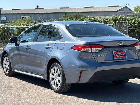 Used 2024 Toyota Corolla LE FWD image 9