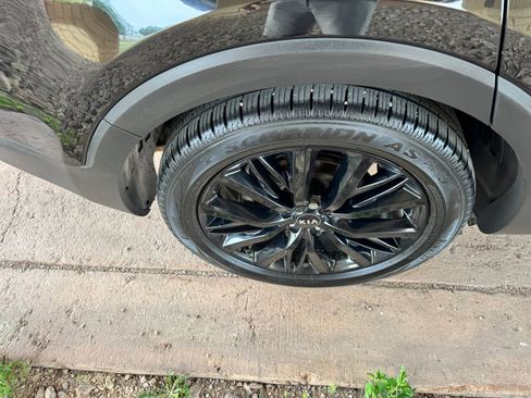 Used 2020 Kia Telluride SX w/ Towing Package FWD image 33