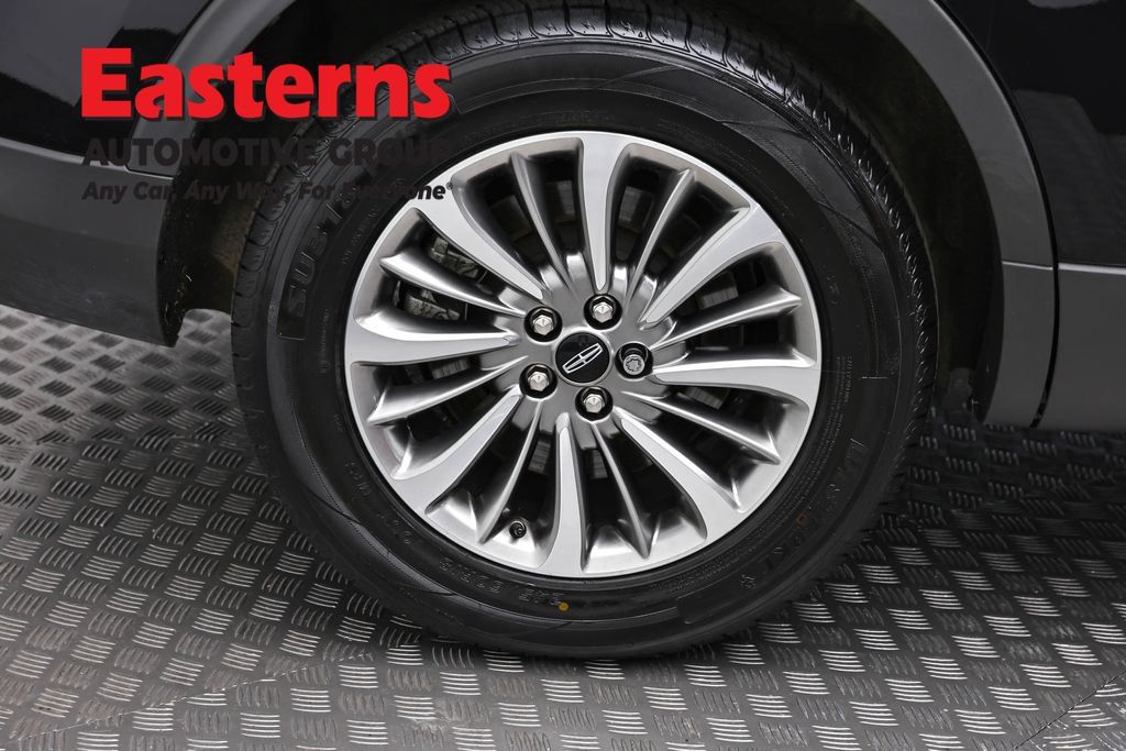 Used 2022 Lincoln Nautilus AWD w/ Premium Package image 32