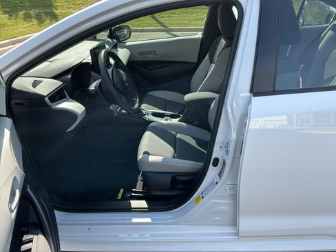 Used 2026 Toyota Corolla LE FWD image 16