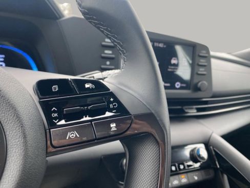 New 2026 Hyundai Elantra SEL Sport FWD image 23