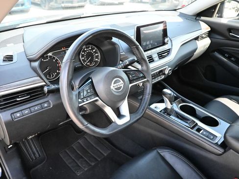 Used 2021 Nissan Altima 2.5 Platinum AWD/4WD image 26