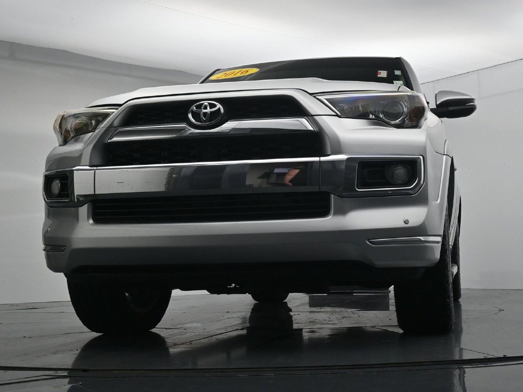 Used 2016 Toyota 4Runner Limited AWD/4WD image 34