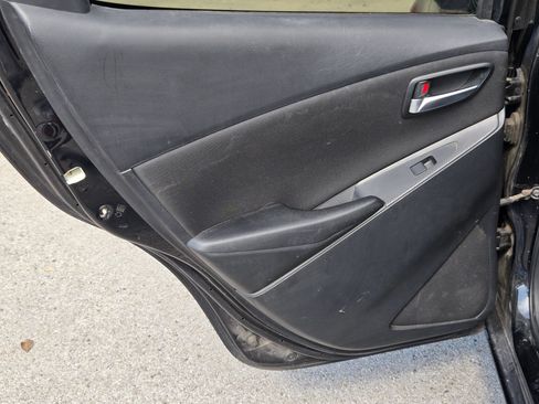Used 2018 Toyota Yaris iA FWD image 12