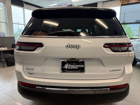 New 2025 Jeep Grand Cherokee L Laredo image 7