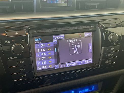 Used 2014 Toyota Corolla LE Premium image 17