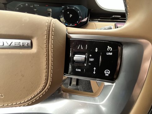 Used 2023 Land Rover Range Rover SE image 22