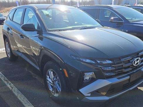 New 2026 Hyundai Tucson SE image 1