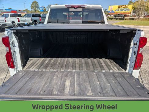 Used 2024 Chevrolet Silverado 1500 ZR2 w/ Technology Package image 32