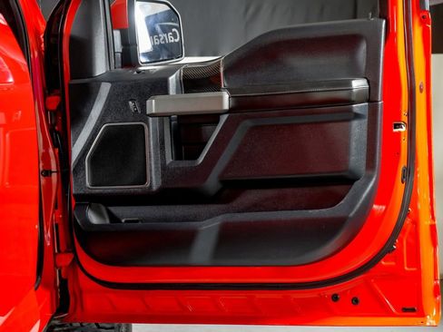 Used 2018 Ford F150 Raptor w/ Equipment Group 802A Luxury image 37