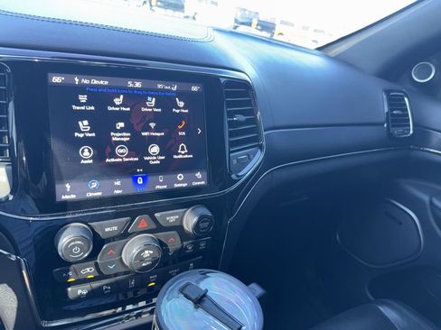 Used 2020 Jeep Grand Cherokee High Altitude AWD/4WD image 34