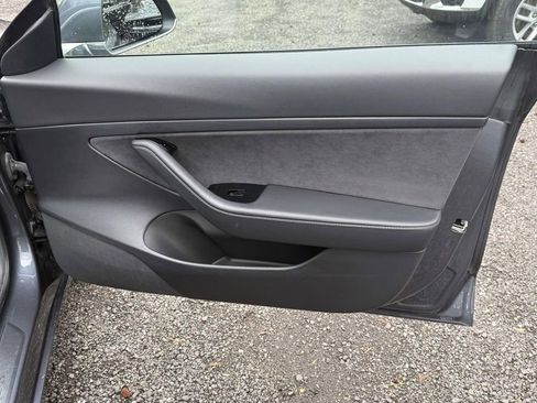 Used 2020 Tesla Model 3 Standard Range Plus image 8