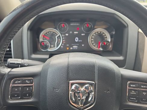 Used 2019 RAM 1500 Big Horn w/ Rambox Value Package AWD/4WD image 7