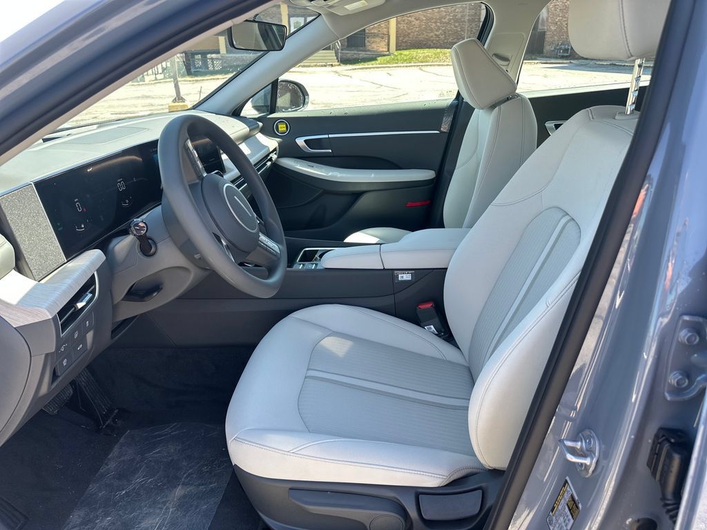New 2026 Hyundai Sonata Blue FWD image 13