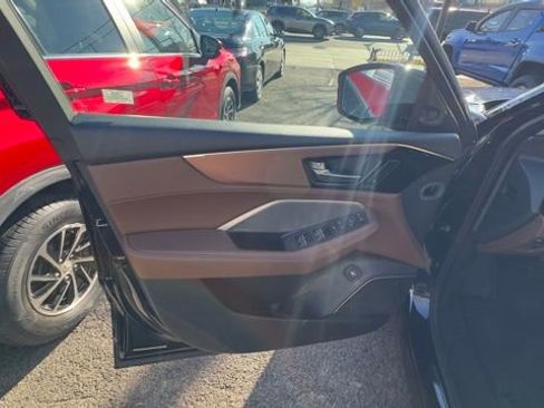 Used 2024 Acura MDX SH-AWD w/ Technology Package image 9