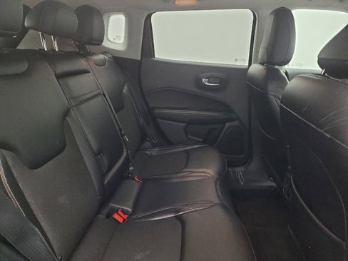 Used 2018 Jeep Compass Latitude w/ Popular Equipment Group image 19