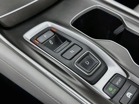 Certified 2019 Honda Accord Touring image 17