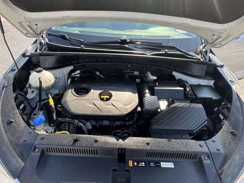 Used 2019 Hyundai Tucson SE AWD/4WD image 14