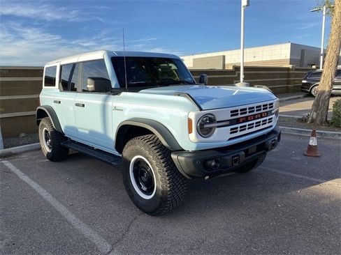 Used 2024 Ford Bronco Heritage Edition image 5