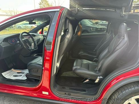 Used 2018 Tesla Model X 75D image 18