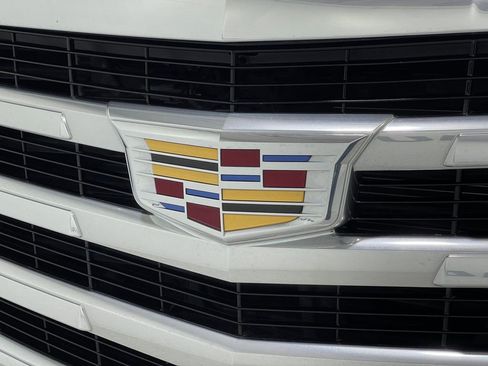 Used 2018 Cadillac Escalade Premium Luxury image 43