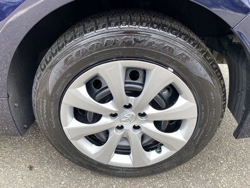 Used 2024 Toyota Corolla LE image 17