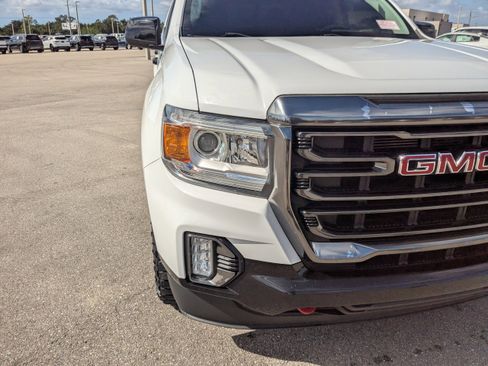 Used 2022 GMC Canyon AT4 w/ Trailering Package image 12