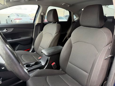 Used 2019 Kia Forte LXS image 10